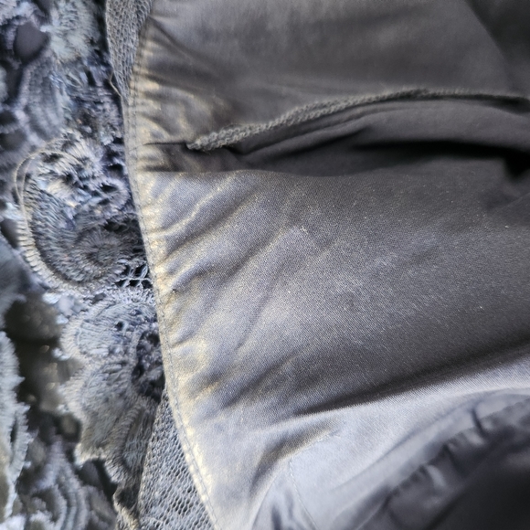 Aidan Mattox Navy Double-V Lace Cocktail Dress Size 6 - Picture 5 of 5